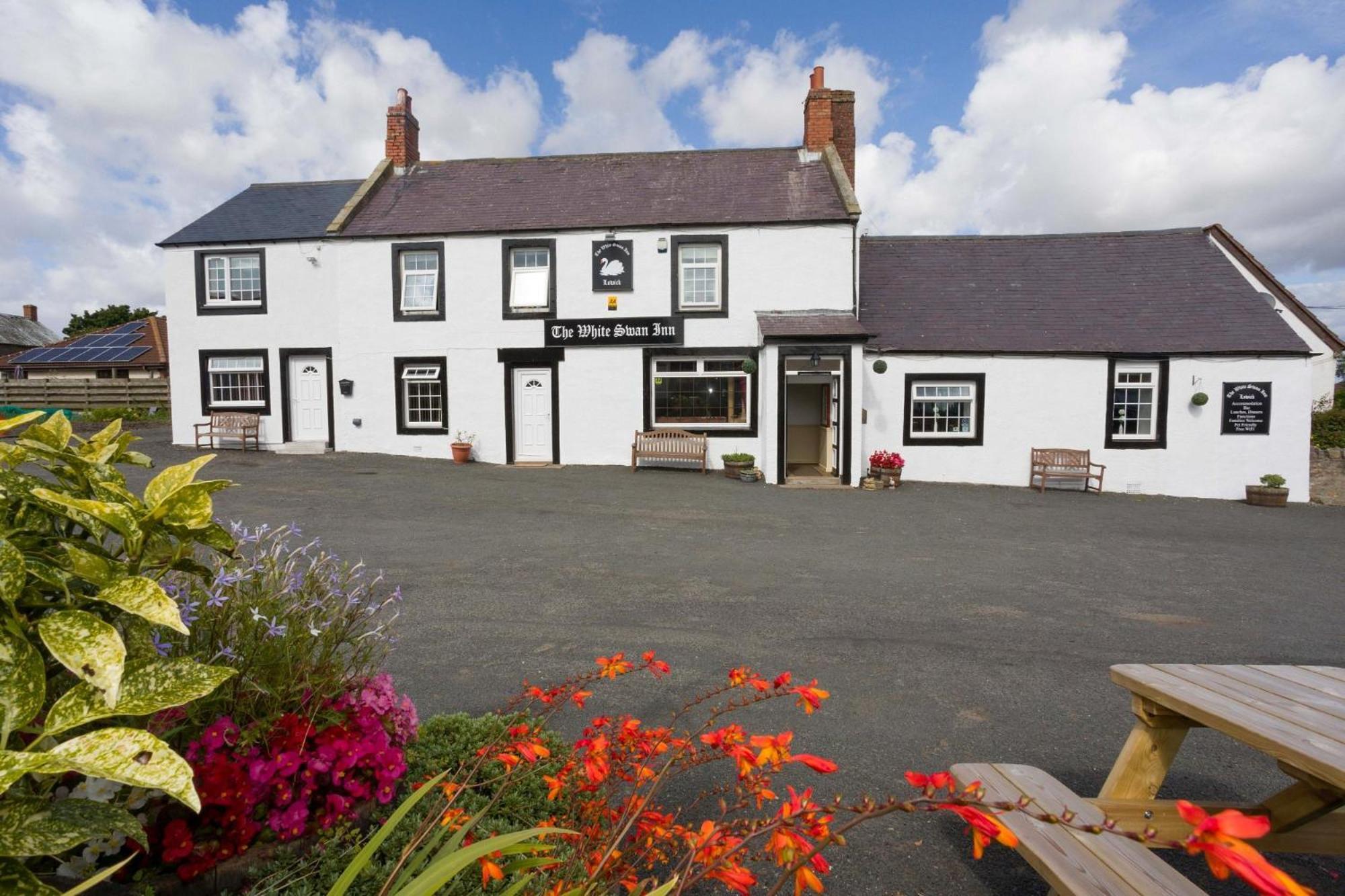 The White Swan Inn Lowick  Exteriér fotografie